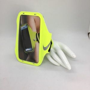 nike phone pouch
